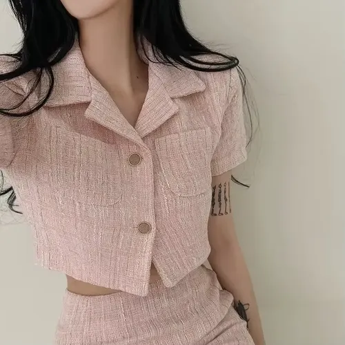 세련된 스몰 향수 스타일 숏 스커트 탑 세트 여성 여름 의상 반팔 투피스 세트 (중국산)
