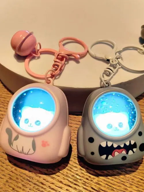 ZAKOL 귀여운 빛나는 밤 빛 우주 비행사 고양이 Schoolbag 키 체인 Kawaii 가방 매력 장식 펜던트 액세서리 선물 Girs