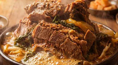 (라면사리 증정) 정직한 우거지 감자탕 4.7kg (냉동) 돼지목뼈로 만든 진짜 산더미 감자탕