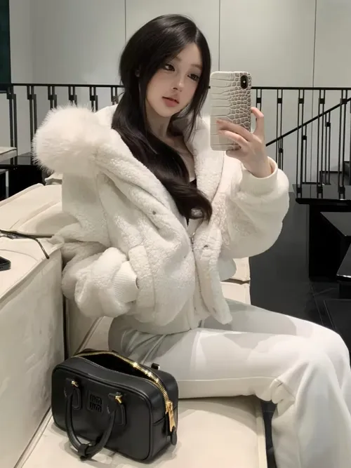 화이트 퍼 후드 재킷 여성용 루즈핏 두꺼운 봄 가을 아메리칸 디자인 감각 카디건 스타일 긴팔 지퍼 솔리드 컬러