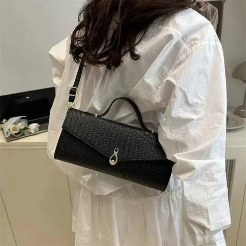 Trendy Versatile New Personalized Small Square Bag with A Casual Design High-end Quality and A Solid Color Crossbody Style W251104