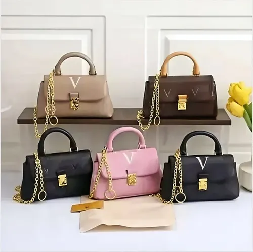Womens Handbags Designer Totes Fashion Bags Letter Luxury Bag Evening Bags Crossbody Bag Chains Ladies' Bags Makeup Bag Flip Cover Zipper