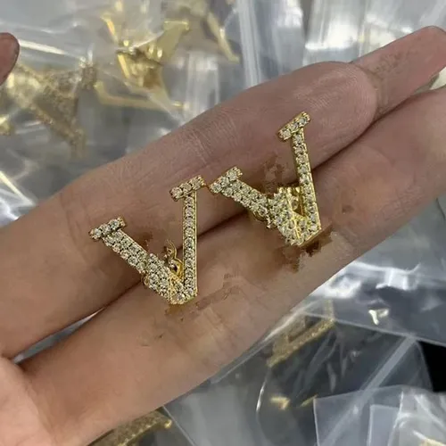 V-shaped Earrings for Women Fashionable Temperament Trendy Personalized Versatile Hoop Earring 2023 New in Accessories