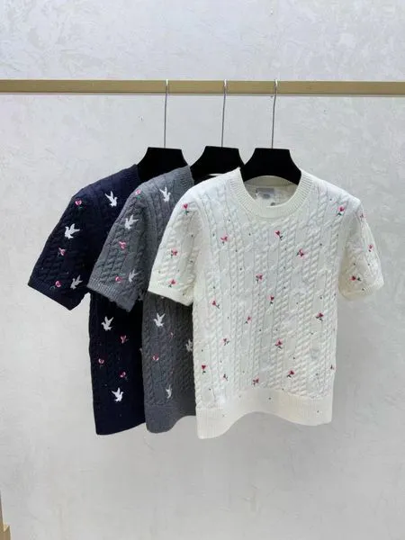26 Hot-selling D Bird Rose Embroidered Knitted Twisted Cardigan Designer T Shirts Mens Womens Shirt Streetwear Studioly Shorts Sleeve Tshirts long sleeve shirt